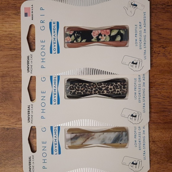 Love Handle Phone Grip Sets NWT - Picture 2 of 5